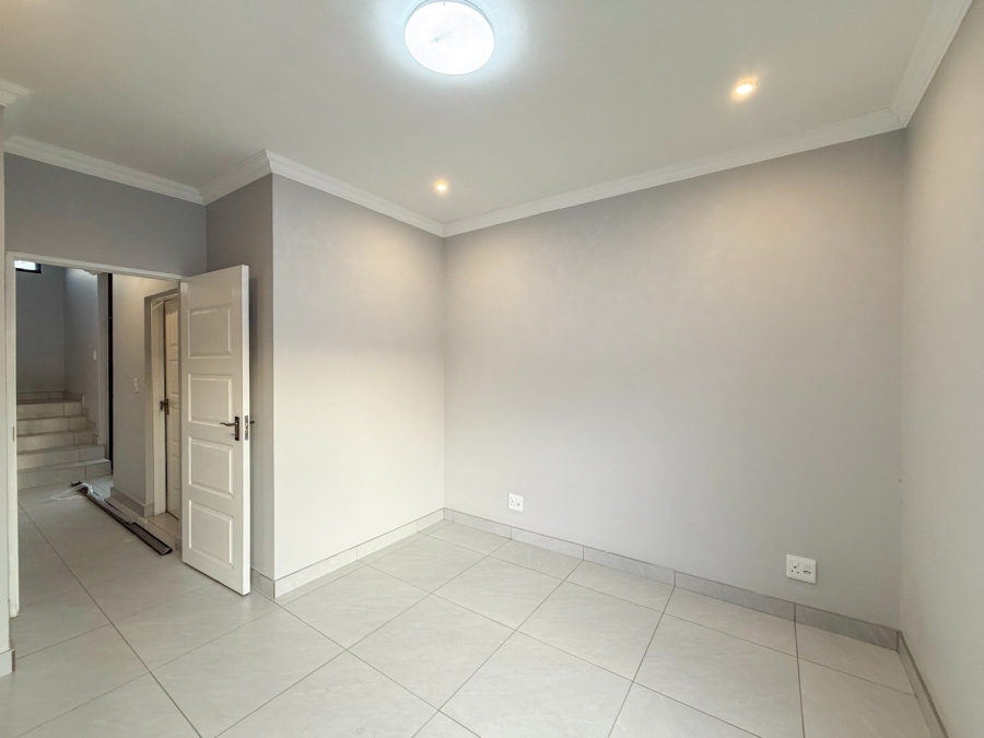 4 Bedroom Property for Sale in Melodie North West